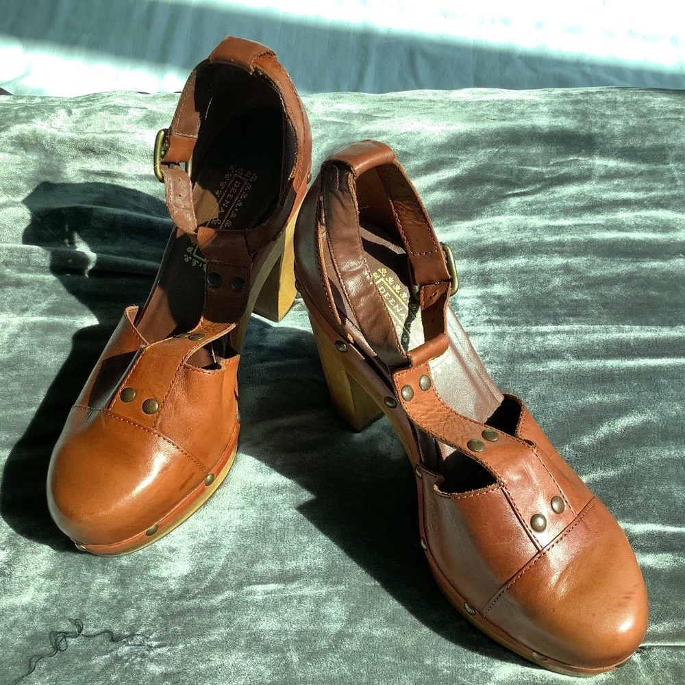 Deena & Ozzy Brown Maryjane Mule Leather Platforms